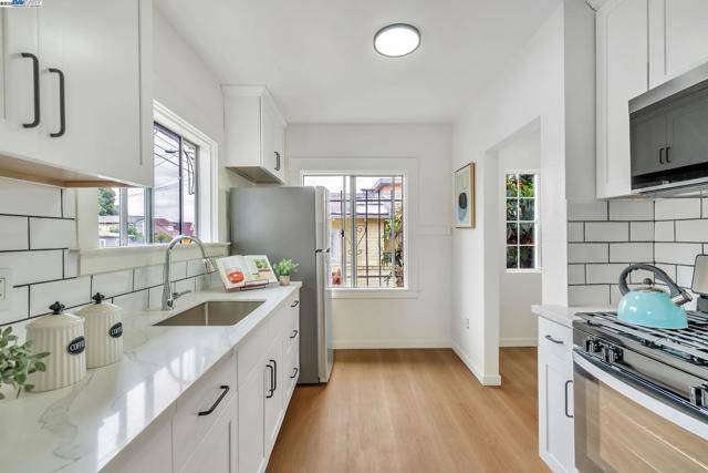 Oakland, CA 94606,2539 Highland Ave