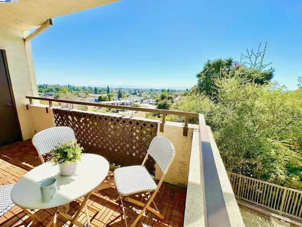 Hayward, CA 94546,21239 Gary Dr