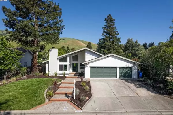 46880 Sentinel Dr, Fremont, CA 94539