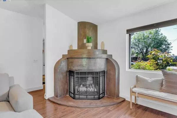 Oakland, CA 94605,6400 Mokelumne Ave