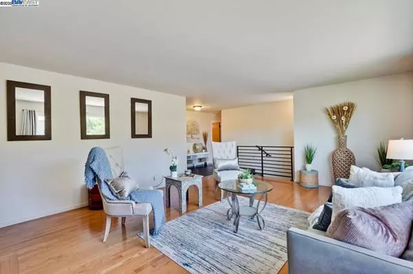 Oakland, CA 94605,82 Elysian Fields Dr.
