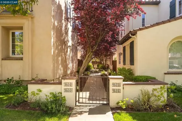 San Ramon, CA 94582,9636 Camassia Way