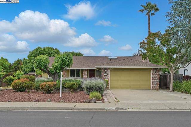 889 Laguna St, Livermore, CA 94550