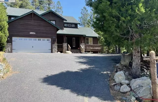 272 Bull Wacker Run, Arnold, CA 95223