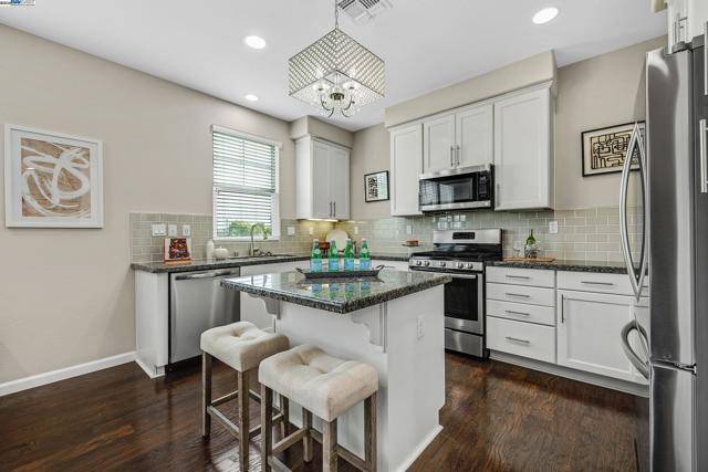 Livermore, CA 94551,3997 Portola Cmn