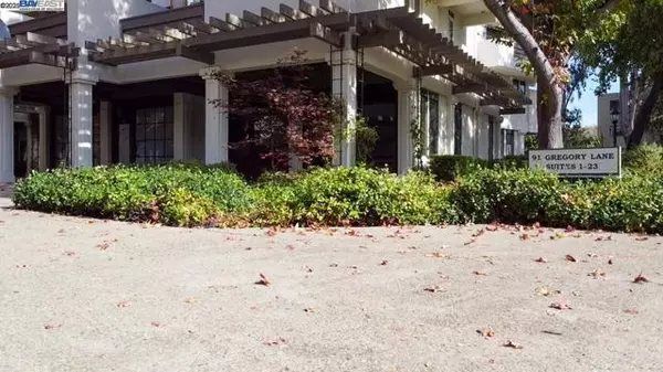 91 Gregory Ln #8, Pleasant Hill, CA 94523