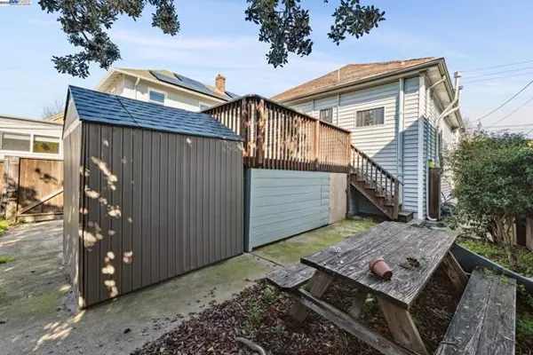 2326 10th St, Berkeley, CA 94710