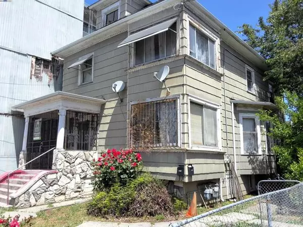 3020 East 19th st, Oakland, CA 94601