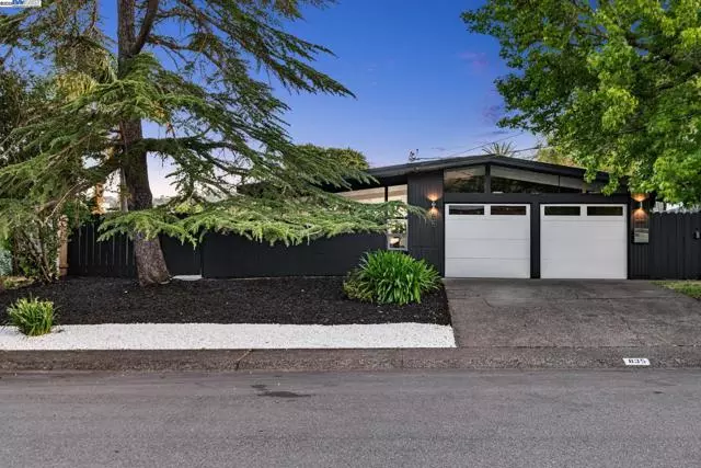 San Rafael, CA 94903,835 Penny Royal Ln