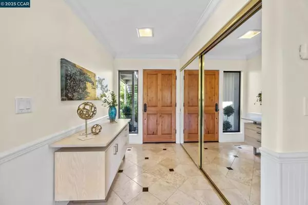 Walnut Creek, CA 94595,3282 Rossmoor Pkwy