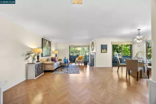 Walnut Creek, CA 94595,3282 Rossmoor Pkwy