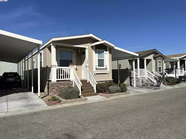 Clayton, CA 94517,16711 Marsh Creek Rd #122