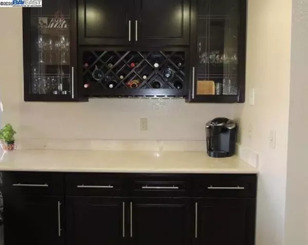 San Leandro, CA 94577,14161 Seagate Dr