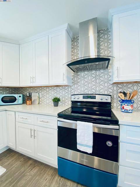 Newark, CA 94560,6224 Tourraine Dr