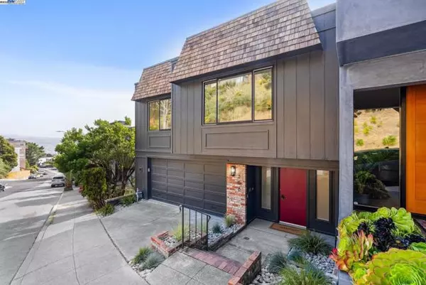 268 Gold Mine Dr, San Francisco, CA 94131