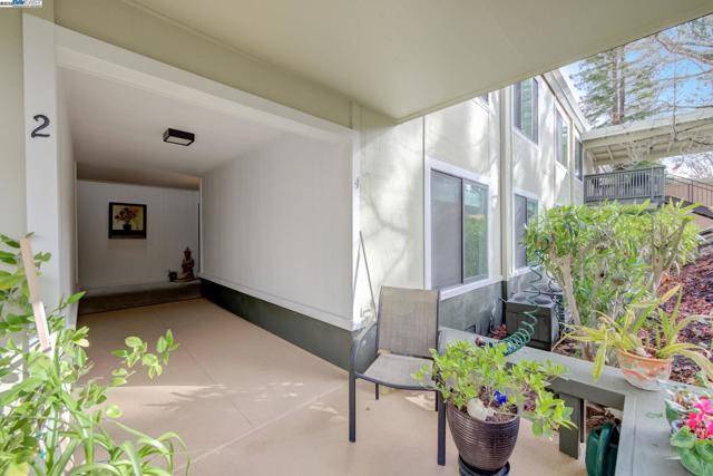 Walnut Creek, CA 94595,1608 Golden Rain Road