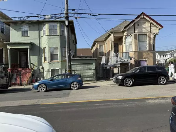856 21st, Oakland, CA 94607
