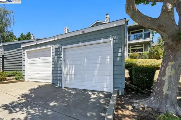 Pleasanton, CA 94588,7860 Canyon Meadow Cir