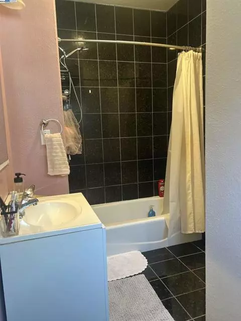 Oakland, CA 94601,1530 40th Ave