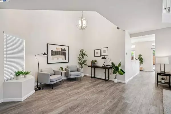 Martinez, CA 94553,411 Orchard View Ave