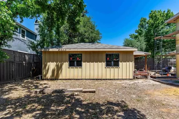 Sonoma, CA 95476,315 East MACARTHUR