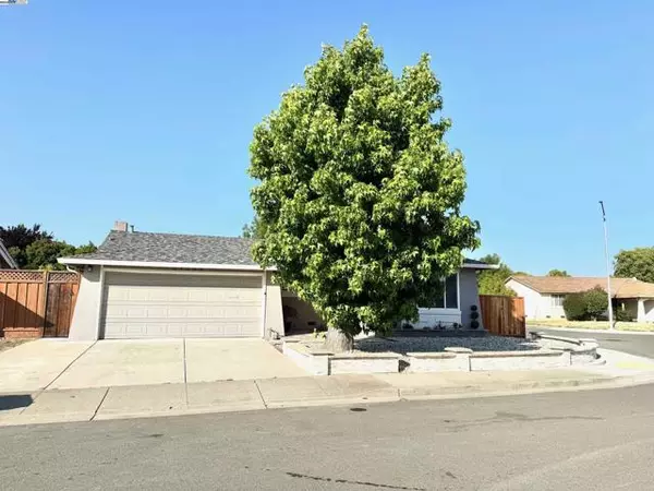 Fremont, CA 94555,34288 Torrington Pl