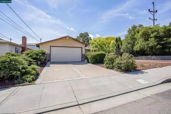 Novato, CA 94947,19 Estates Dr