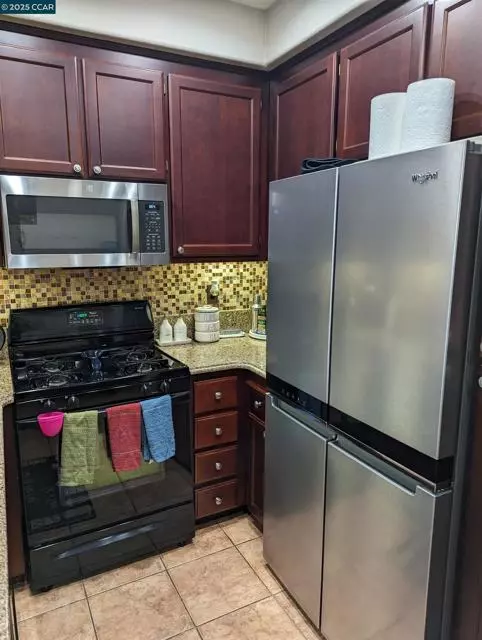 Oakland, CA 94603,1582 Chandler St