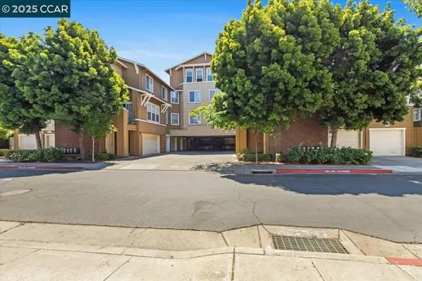 1582 Chandler St, Oakland, CA 94603