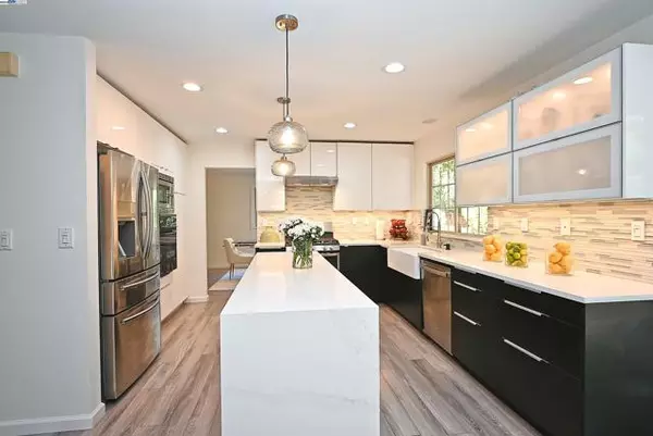 Clayton, CA 94517,15 El Portal Ct