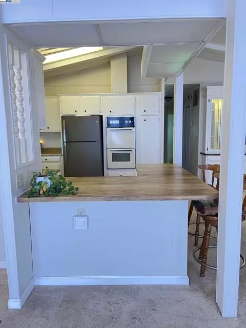 Hayward, CA 94545,27936 Pueblo Calle