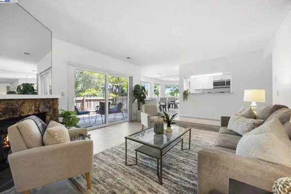 Hayward, CA 94546,21228 Gary Dr