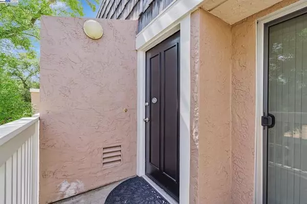 Menlo Park, CA 94025,675 Sharon Park Dr