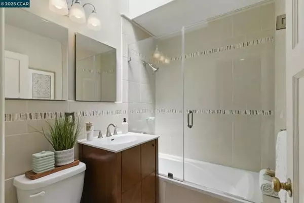 San Francisco, CA 94112,71 Gladstone Drive
