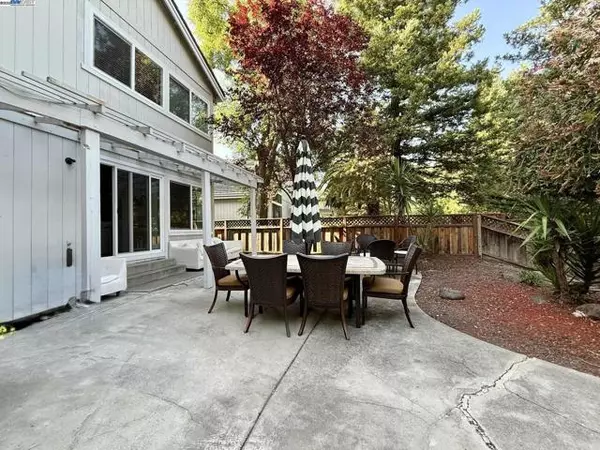 Danville, CA 94506,3828 COTTONWOOD DR