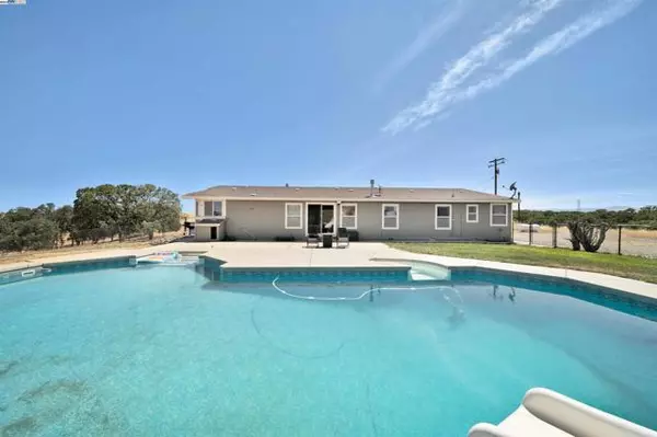 Red Bluff, CA 96080,14125 Black Mountain