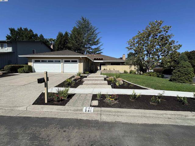 241 Belaire Ct, Danville, CA 94526