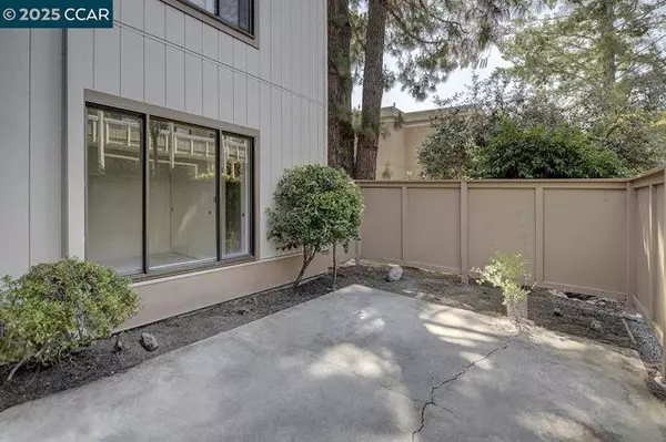 Walnut Creek, CA 94595,1125 Singingwood Ct