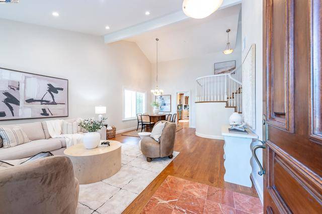 Union City, CA 94587,32760 Orick St