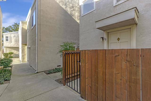 Concord, CA 94519,1896 San Vincente Dr