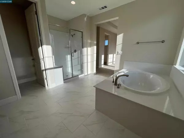 Oakley, CA 94561,297 Eagle Nest Drive