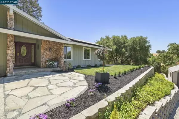 1883 Piedras Cir, Alamo, CA 94507