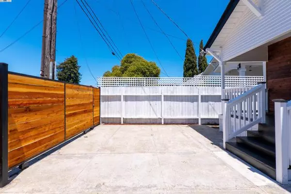 Oakland, CA 94621,1276 64Th Ave