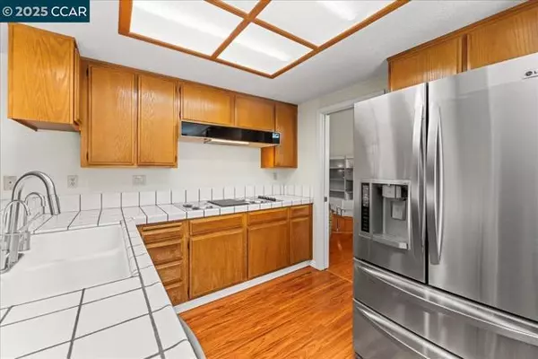 El Sobrante, CA 94803,5378 Conestoga Way