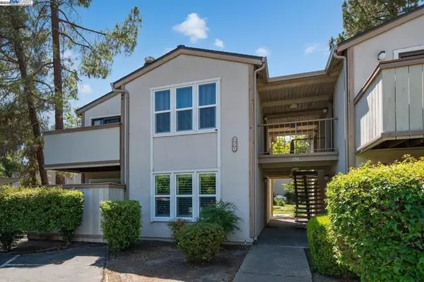 250 Chilpancingo Pkwy, Pleasant Hill, CA 94523
