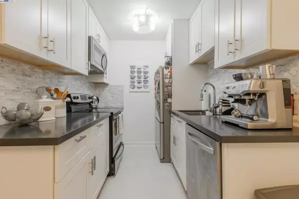 San Bruno, CA 94066,408 Boardwalk Ave