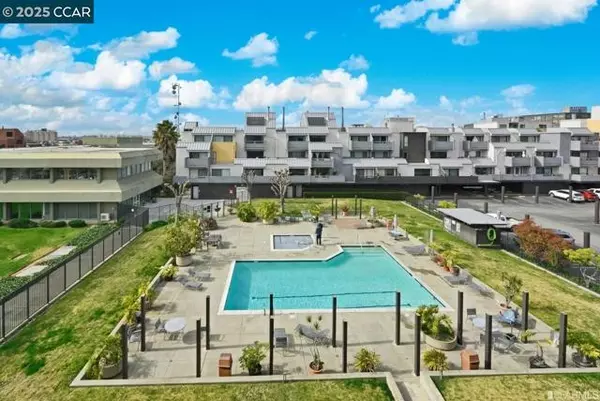 Oakland, CA 94607,3 Embarcadero