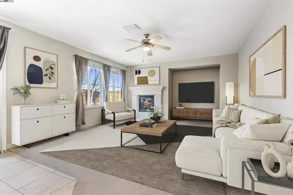 Patterson, CA 95363,20871 Grapevine Dr