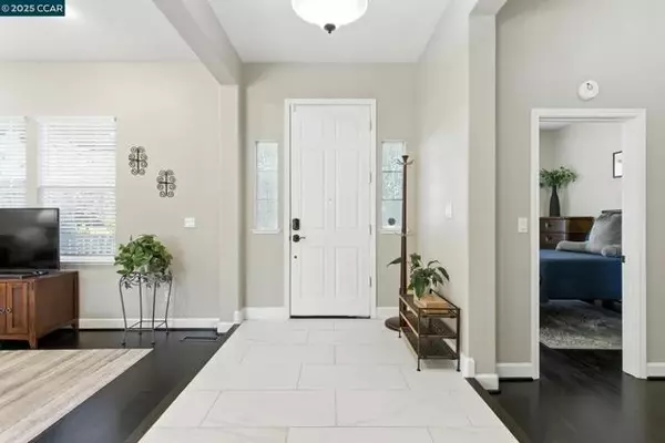 Concord, CA 94518,4362 Lynn Dr