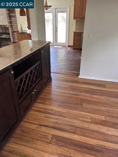Livermore, CA 94551,734 Bellflower St